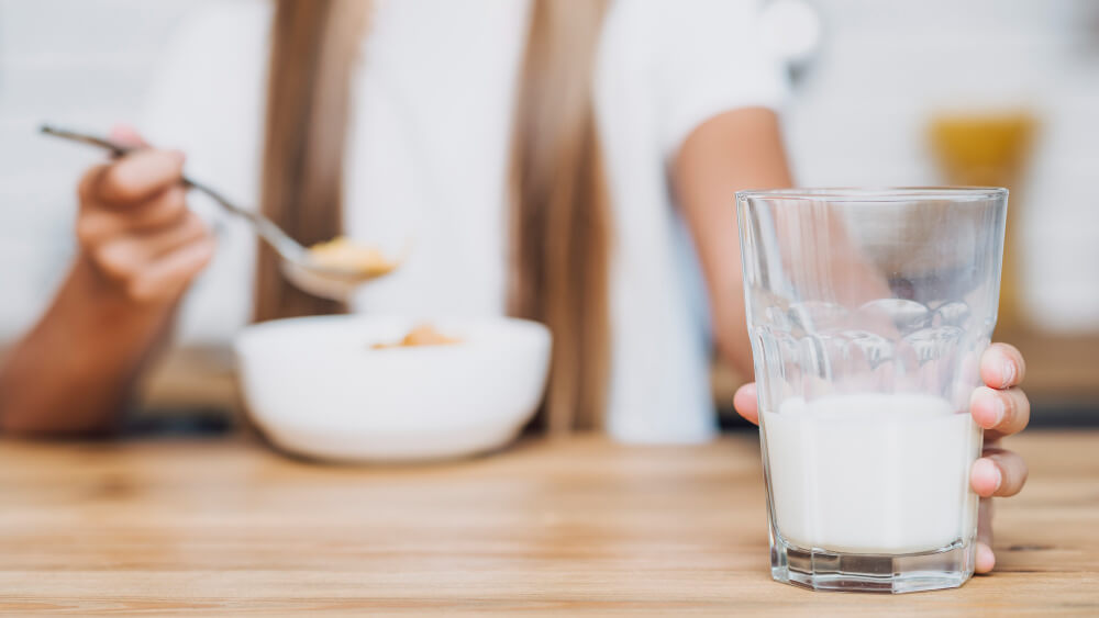 Intolerância à lactose e tudo que você precisa saber sobre a condição.